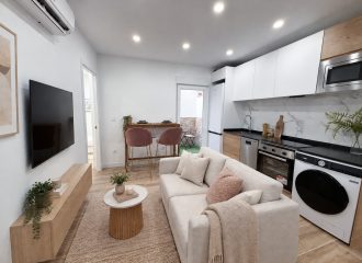 Piso reformado con terraza zona Villaverde Alto