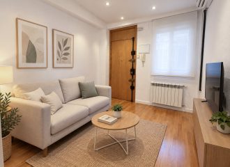 ACOGEDOR PISO DE 2 DORMITORIOS JUNTO A ATOCHA, EXCELENTE COMUNICACIÓN